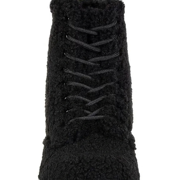 DR MARTENS BLACK 1460 PASCAL
SHEARLING FAUX FUR COMBAT MOTO LACE UP SIZE 8 BOOTS - Picture 3 of 14